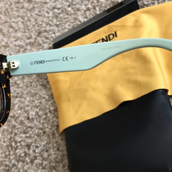 Sunglasses - Picture 5 of 8